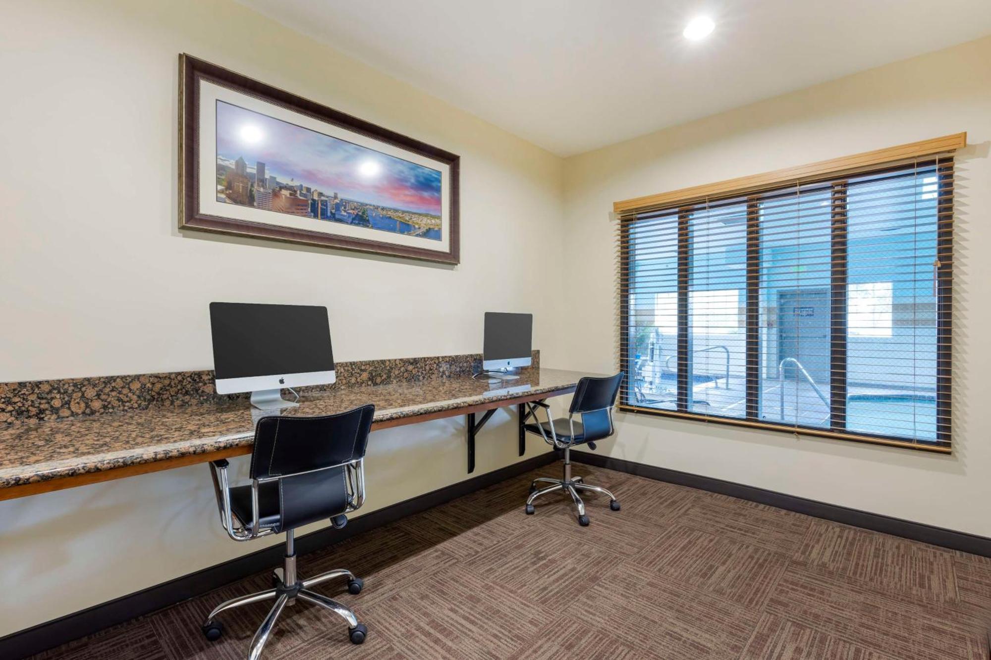 Best Western Plus Northwind Inn & Suites Tigard Exterior foto